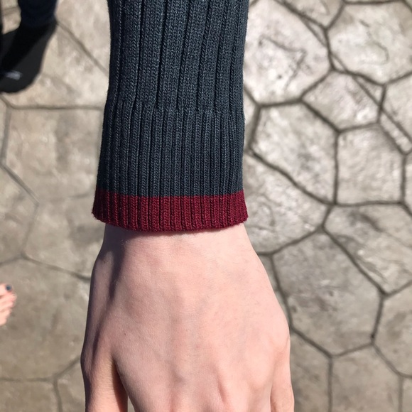 Green sweater with crisscross back - Picture 3 of 5